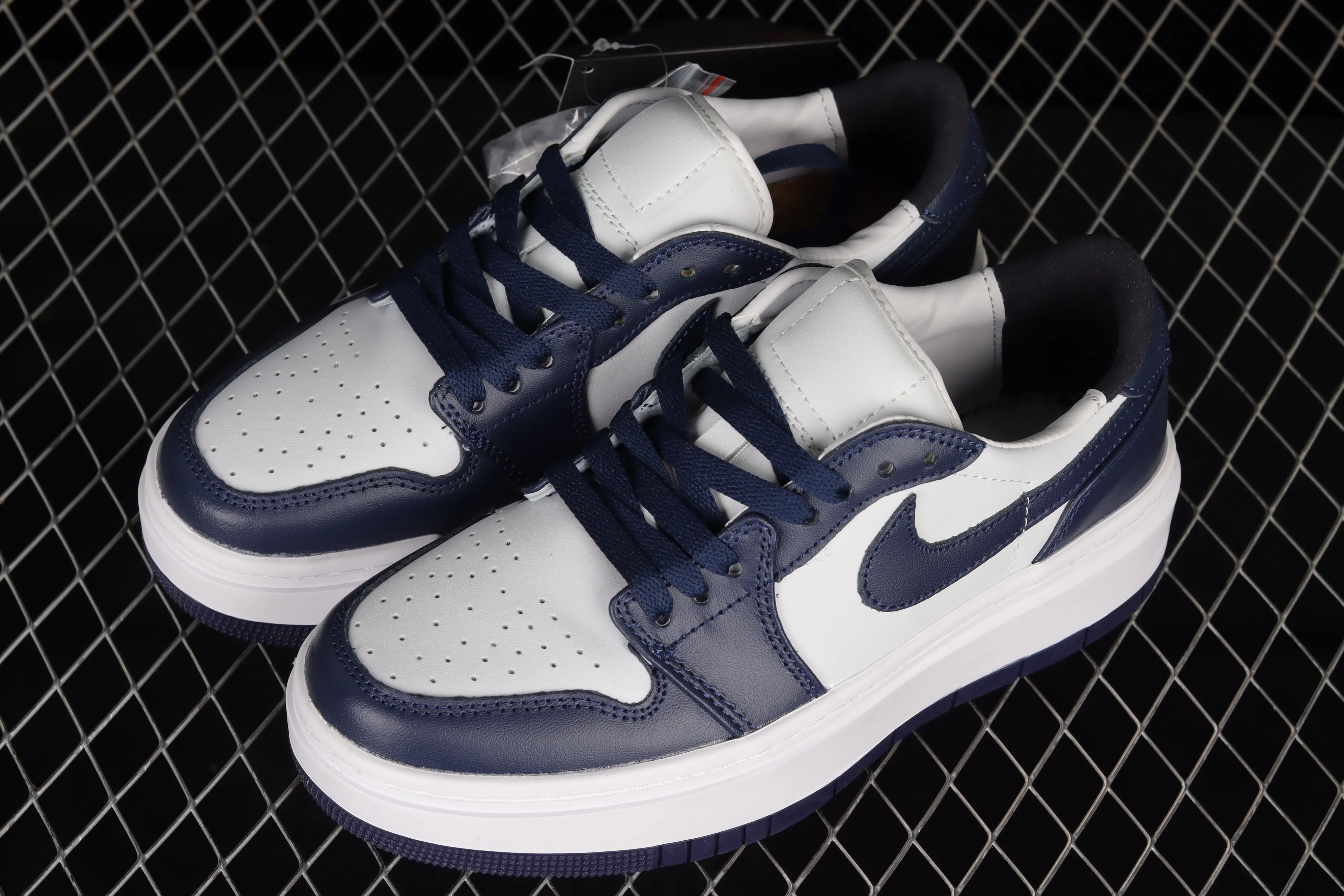 All categories Air Jordan Jordan series basketball shoes Air Jordan 1 Low Air Jordan 1 Elevate Low SE "Wolf Grey" Little AJ thick-soled retro basketball shoes DH7004-141